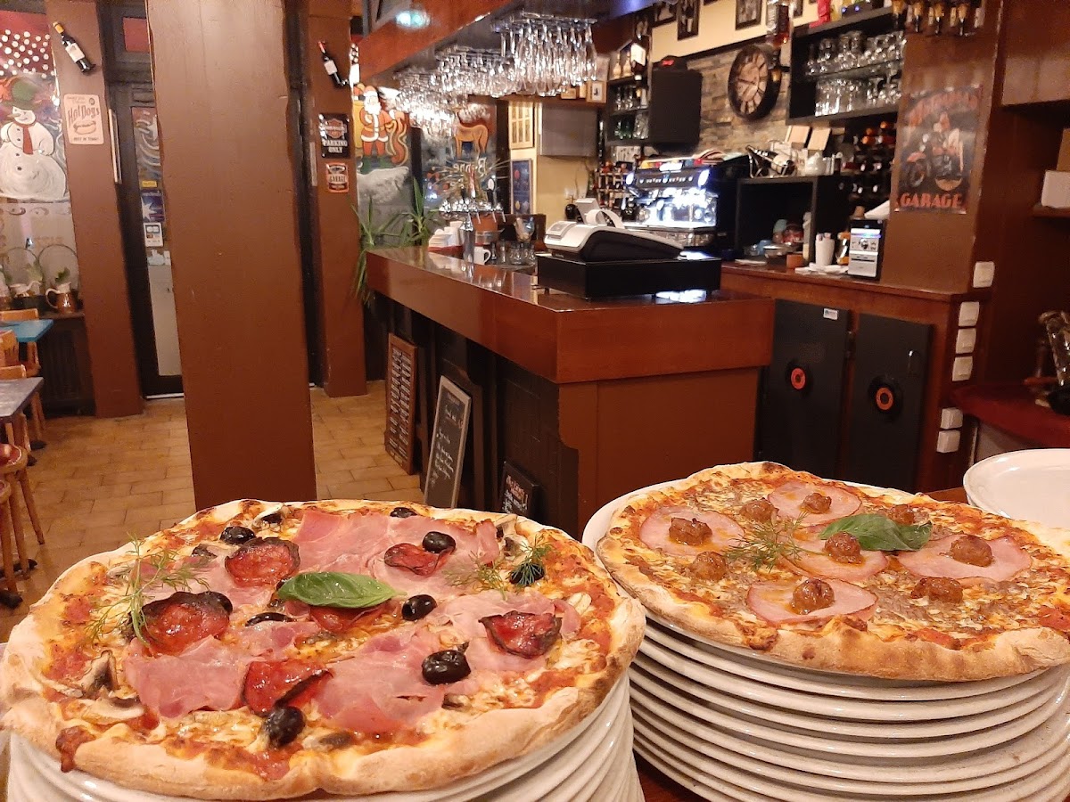 Pizzeria Restaurant Mirabella Photos 2